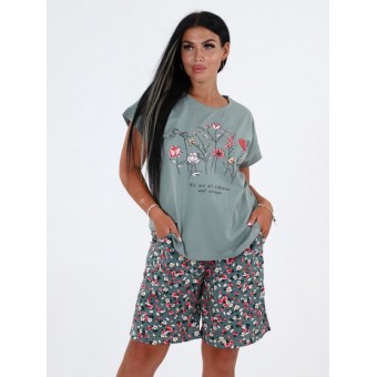 Костюм  женский       из кулирки    футболка с шортами   зеленый