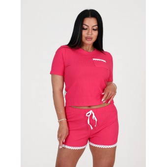 Костюм  женский       Лапша    футболка с шортами   красный