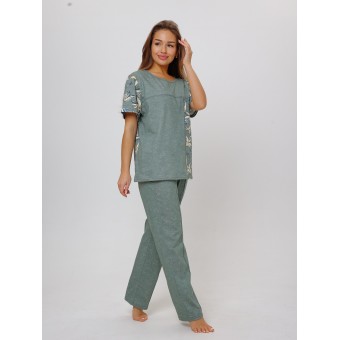 Костюм  женский       из кулирки    футболка с брюками   зеленый  Цветы Kuzina  