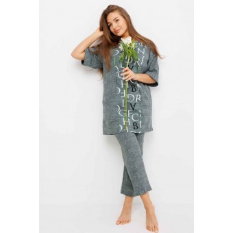 Костюм  женский       из кулирки    футболка с брюками с рукавом 3/4  зеленый  Надписи Kuzina