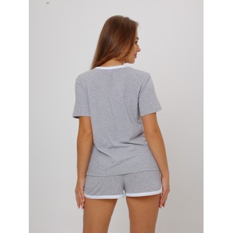 Костюм  женский       из кулирки    футболка с шортами   серый  Надписи Kuzina  