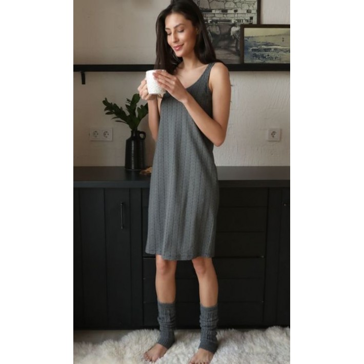 Сорочка женская трикотажная без рукавов черная