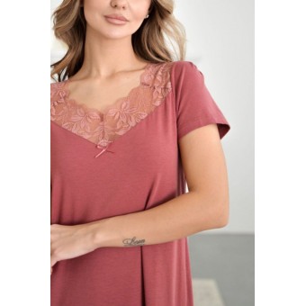 Сорочка  женская       трикотажная     с коротким рукавом  бордовая  Кружево