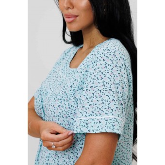 Сорочка  женская       из кулирки     с коротким рукавом  Светло-голубой  Цветы Kuzina