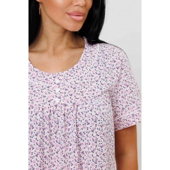 Сорочка  женская       из кулирки     с коротким рукавом  розовая  Цветы Kuzina