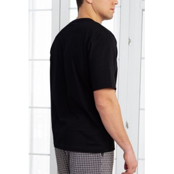 Футболка  мужская       из кулирки       черная  однотонная