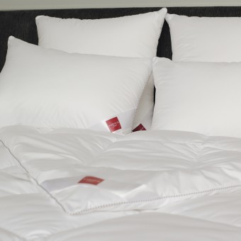 Подушка     для сна 70х70   из микрофибры      Микрогель белая   KARIGUZ