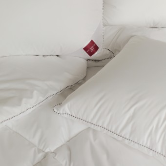 Подушка     для сна 70х70   из микрофибры      Микрогель белая   KARIGUZ