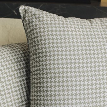 Подушка     для сна 70х70   из микрофибры      силиконизированное волокно    KARIGUZ