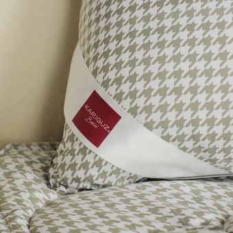 Подушка     для сна 70х70   из микрофибры      силиконизированное волокно    KARIGUZ