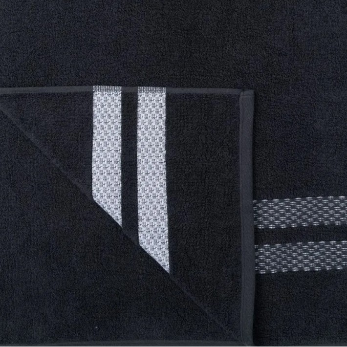Bianco e nero ПЦ-3589-4924-2 Полотенце 70*130 цв.19-4007 уценка