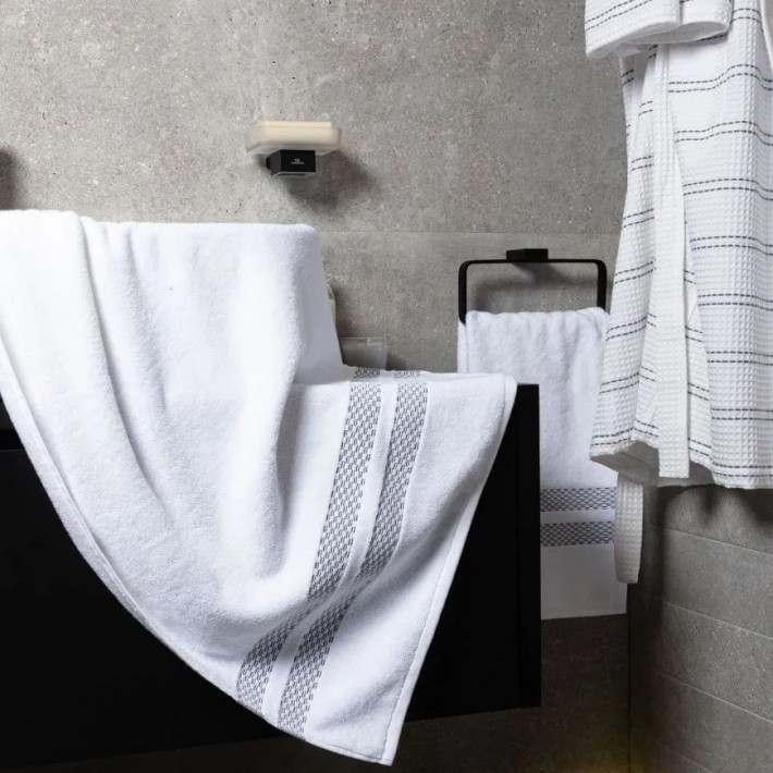 Bianco e nero ПЦ-2689-4924-1 Полотенце 50*90 цв.11-0601 уценка