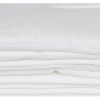 Одеяло     для сна 140х205   из сатина  150 г/м2    шелк, силиконизированное волокно    NatureS