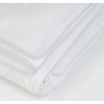 Одеяло     для сна 140х205   из сатина  150 г/м2    шелк, силиконизированное волокно    NatureS