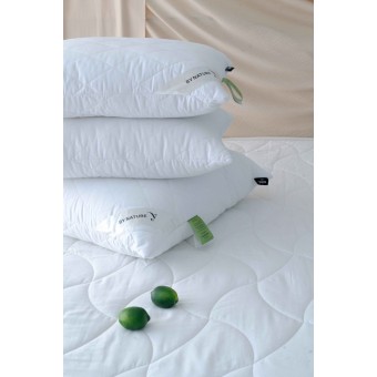 Одеяло     для сна 200х220  евро из сатина  300 г/м2    бамбук, силиконизированное волокно    MOYЁ HOME