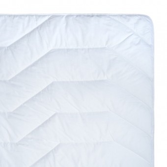 Одеяло     для сна 140х205  1,5 спальное из сатина  300 г/м2    силиконизированное волокно    MOYЁ HOME