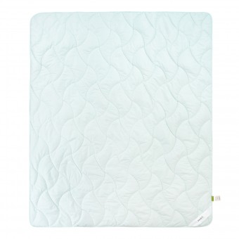 Одеяло     для сна 140х205  1,5 спальное из сатина  300 г/м2    бамбук, силиконизированное волокно    MOYЁ HOME