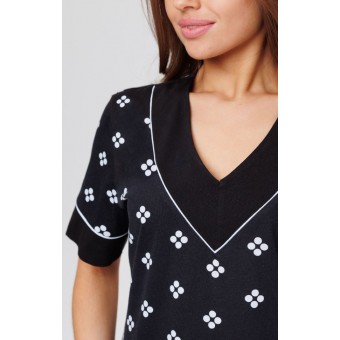 Туника  женская       из кулирки     с коротким рукавом  черная  Цветы