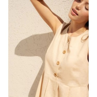 Платье  женское       из льна     без рукавов  бежевое  однотонное   