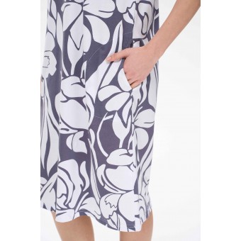 Платье  женское       трикотажное     с коротким рукавом  Белый, Фиолетовый  Цветы   