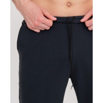 Брюки  мужские       из футера       черные