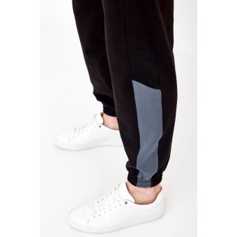 Брюки  мужские       из футера       черные