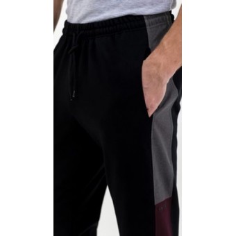 Брюки  мужские       из футера       черные