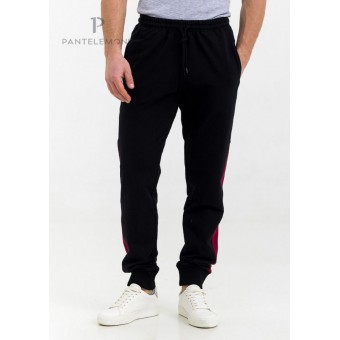 Брюки  мужские       из футера       черные