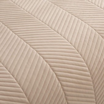 Покрывало     на кровать 230х250  евро атласное  380 г/м2        Sofi de Marko