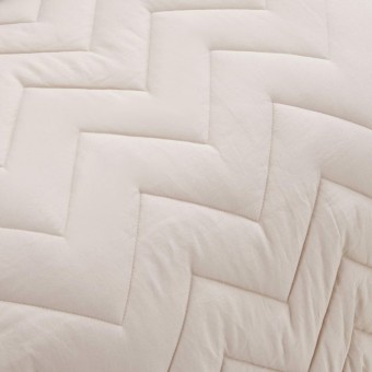 Покрывало     на кровать 230х250  евро атласное          Sofi de Marko