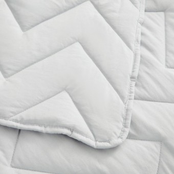 Покрывало     на кровать 230х250  евро атласное          Sofi de Marko