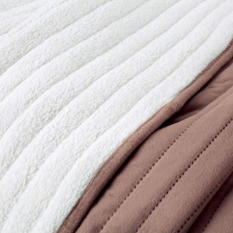 Покрывало     на кровать 220х240  евро из велюра          Sofi de Marko