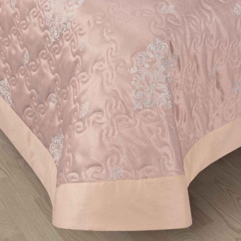 Покрывало     на кровать 230х250  евро из жаккарда        с наволочками 50х70 2 шт  Valtery