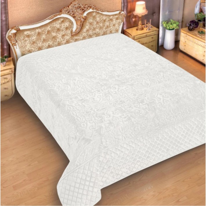 Покрывало на кровать 230х250 евро из искуственного меха 150 г/м2 белое Орнамент Marianna