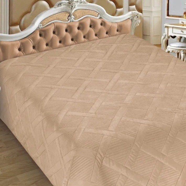 Покрывало на кровать 200х230 евро из фланели 140 г/м2 бежевое Ромбы Marianna