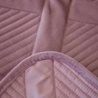 Покрывало     на кровать 200х230  евро из фланели  140 г/м2     розовое  Ромбы Marianna