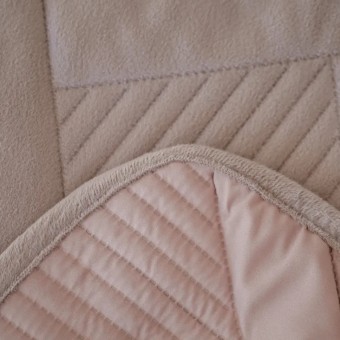 Покрывало     на кровать 200х230  евро из фланели  140 г/м2     бежевое  Ромбы Marianna