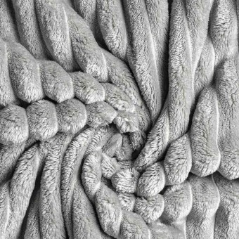 Плед     на кровать 200х220  евро из искуственного меха          Marianna