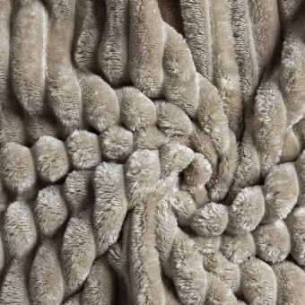 Плед     на кровать 200х220  евро из искуственного меха          Marianna