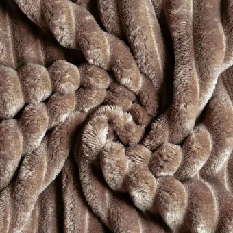 Плед     на кровать 200х220  евро из искуственного меха          Marianna