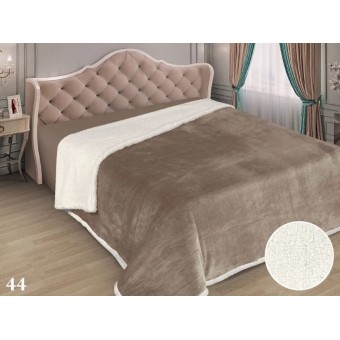 Плед     на кровать 220х240  евро из искуственного меха  440 г/м2        Marianna  