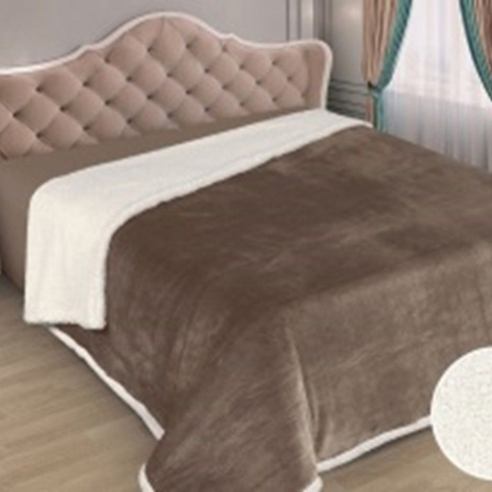 Плед на кровать 220х240 евро из искуственного меха 440 г/м2 Marianna
