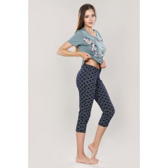 Костюм  женский       из кулирки    футболка с бриджами