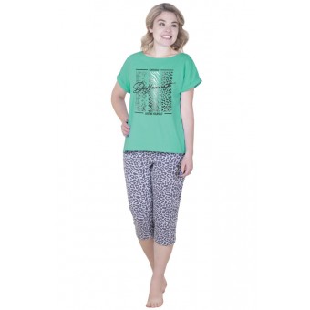 Комплект  женский       из кулирки    футболка с бриджами        