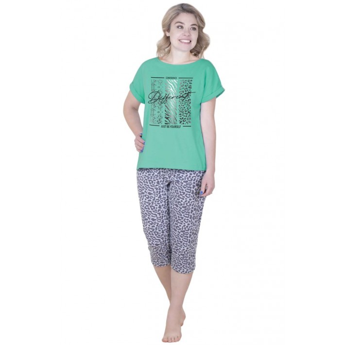 Комплект женский из кулирки футболка с бриджами