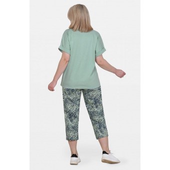 Костюм  женский       из кулирки    футболка с бриджами   зеленый