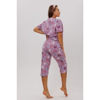 Пижама  женская       из кулирки    футболка с бриджами   Сиреневый  Цветы