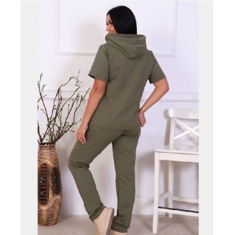 Костюм  женский       из футера    футболка с брюками   зеленый