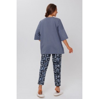 Костюм  женский       из кулирки    футболка с брюками