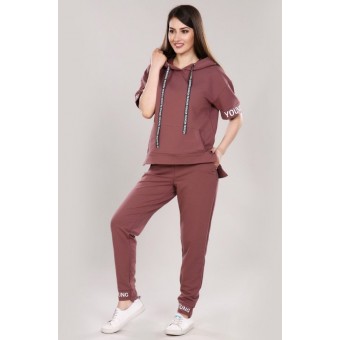 Костюм  женский       из футера    футболка с брюками   коричневый